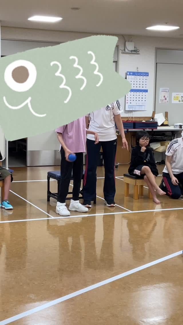 .
5月24日　ボッチャ大会　第2グループ
デイなどでボッチャをやったことがあり、今回も興味を持って参加してくださいました！
課題と試合を楽しみました！
.
#負けられない戦いがそこにはある#みんなちがってみんないい
#ぼっちゃってたのしい 
#切磋琢磨　#その先を目指して  #初志貫徹　#一投入魂　#ボッチャってたのしい#ボッチャクラブの司令塔　　#立位の貴公子　#アプローチの勝負師(やるときやる男)#ボッチャ会の新星　#ボッチャ　#アプローチ　#ヒット　#プッシュ　#スポーツ　#勝負　#試合　#ゲーム　#四天王寺和らぎ苑　#リハビリ　#リハ　#リハビリテーション　#PT #理学療法士　#OT #作業療法士　 #大阪府　#富田林市