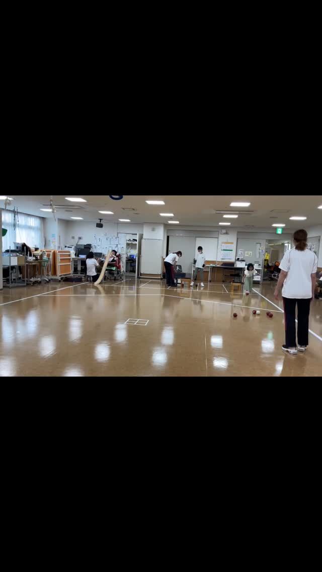 .
10月18日
2部制での実施でした！
練習場面です

#負けられない戦いがそこにはある#みんなちがってみんないい
#ぼっちゃってたのしい 
#切磋琢磨　#その先を目指して  #初志貫徹　#一投入魂　#ボッチャってたのしい#ボッチャ　#アプローチ　#ヒット　#プッシュ　#スポーツ　#勝負　#試合　#ゲーム　#四天王寺和らぎ苑　#リハビリ　#リハ　#リハビリテーション　#PT #理学療法士　#OT #作業療法士　 #大阪府　#富田林市