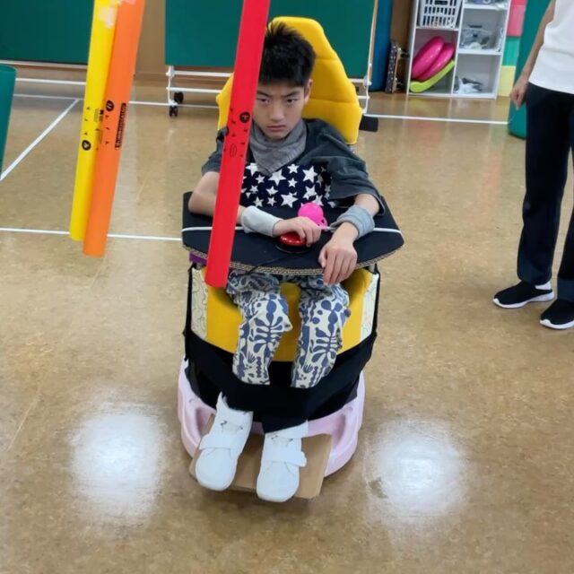 #早産児　#低出生体重児　#障がい児　#障害児　#重症心身障害　#重症心身障がい　#重症心身障害児　#重症心身障がい児　#医療的ケア　#医療的ケア児　#肢体不自由　#肢体不自由児　#脳性麻痺　#脳性まひ　#脳性麻痺児　#脳性まひ児　#筋ジストロフィー　#脊髄性筋萎縮症　#遺伝性疾患　#遺伝子疾患　#発達障害　#発達障がい　#ベビーロコ　#babyloco #電動移動　#電動車椅子　#理学療法士　#作業療法士　#リハビリテーション　#リハビリ