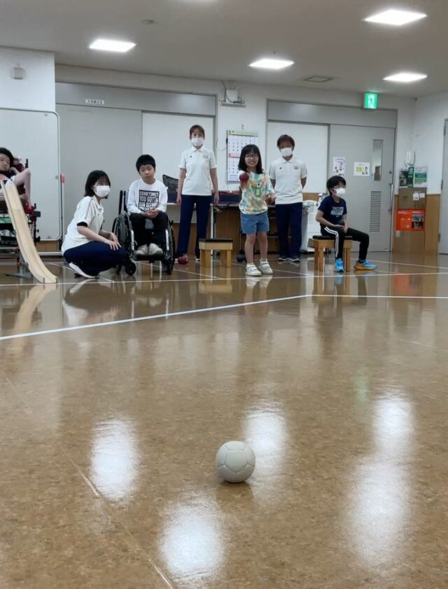 .
2026.04.18 今年度最初のボッチャクラブ
.
来月の大会に向けて、試合練習から！
試合をもとに課題に取り組み、もう一度試合！
作戦も考えていきます！
.
#負けられない戦いがそこにはある #みんなちがってみんないい
#切磋琢磨　#一投入魂　#ボッチャってたのしい ボッチャ　アプローチ　ヒット　プッシュ　スポーツ　勝負　試合　ゲーム　四天王寺和らぎ苑　リハビリ　リハ　リハビリテーション　PT 理学療法士　OT 作業療法士　 大阪府　富田林市